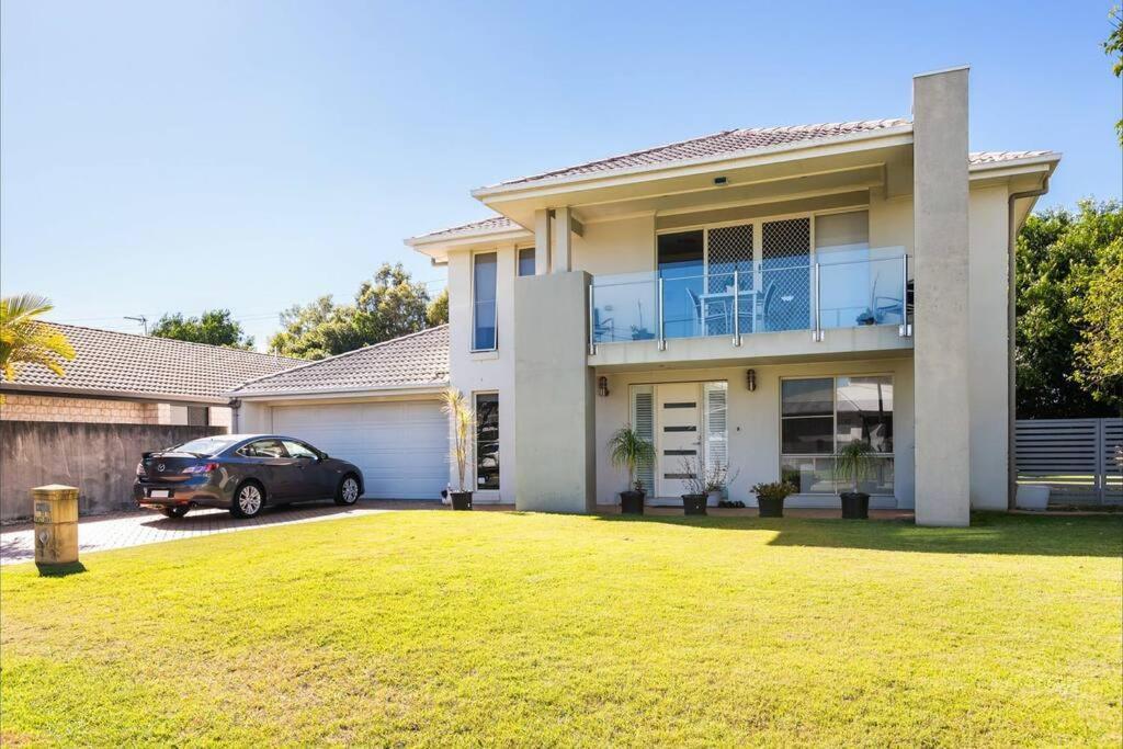 Modern 5 Bedroom Home Close To Harbour Town Gold Coast Exterior foto